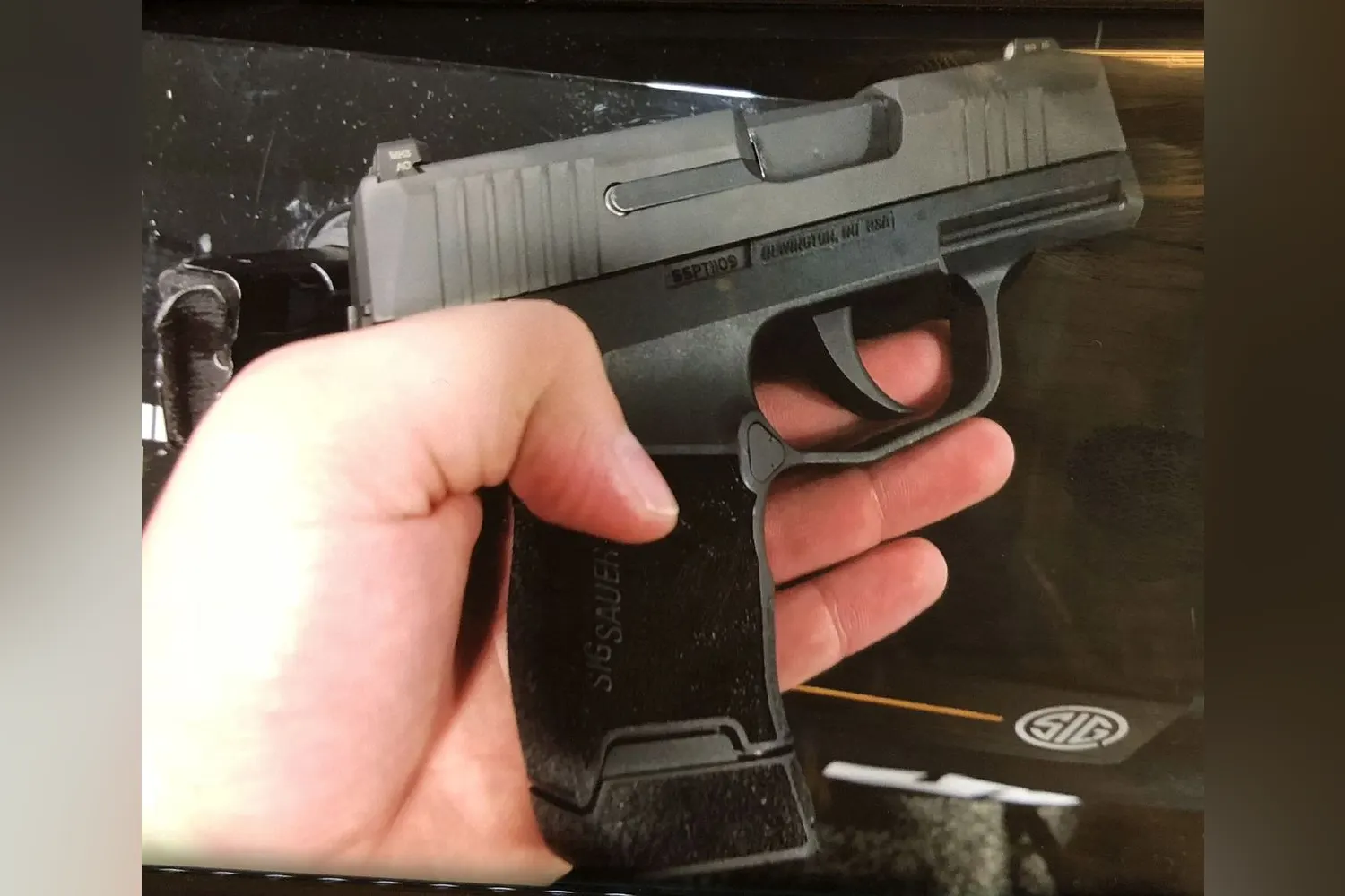 SIG Sauer P365, fotografia z grudnia 2017 roku